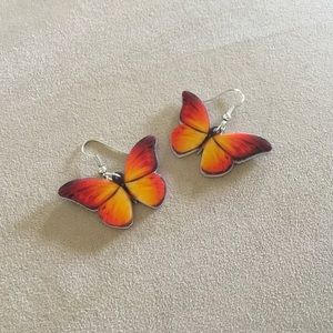 Pretty Little Butterflies Fluttering Earrings